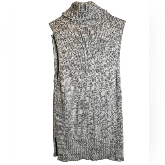 Club Monaco Grey Lambs Wool, Rabbit Hair, Cashmere Blend Sweater Size Large - Picture 3 of 4